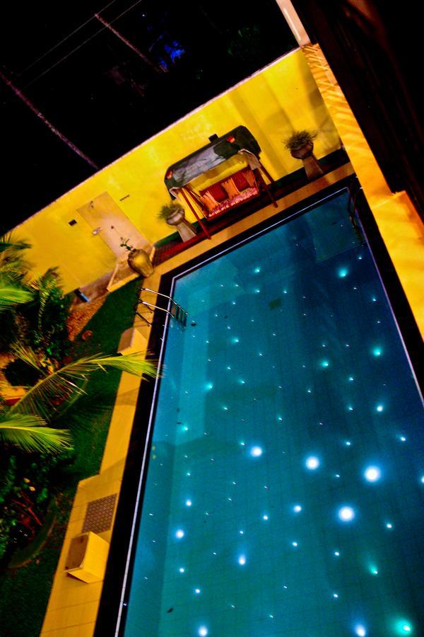 White Palace Hotel Gampaha Exterior foto